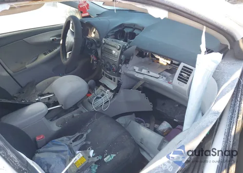 2011 Toyota Corolla Le z USA, uszkodzony, nr VIN 2T1BU4EE5BC684383